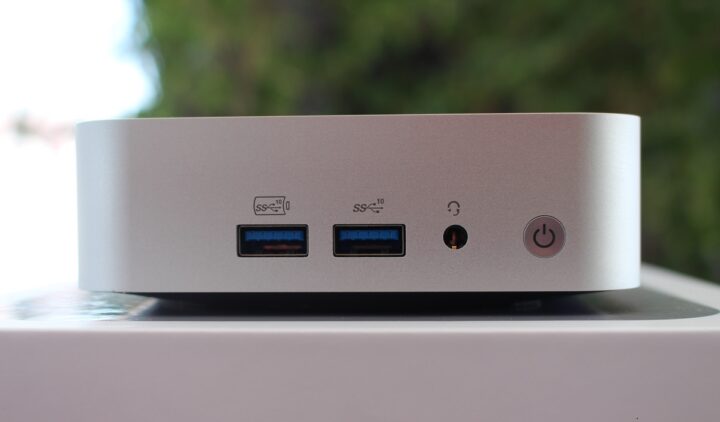 Façade du mini PC GEEKOM A8