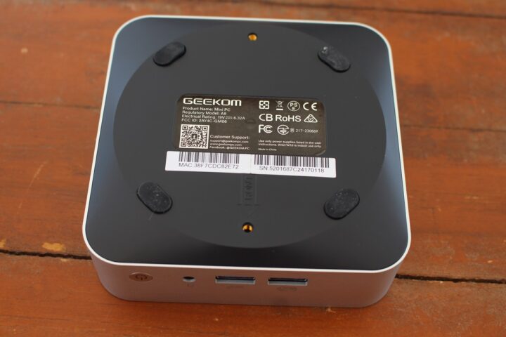 Fond du mini PC GEEKOM A8