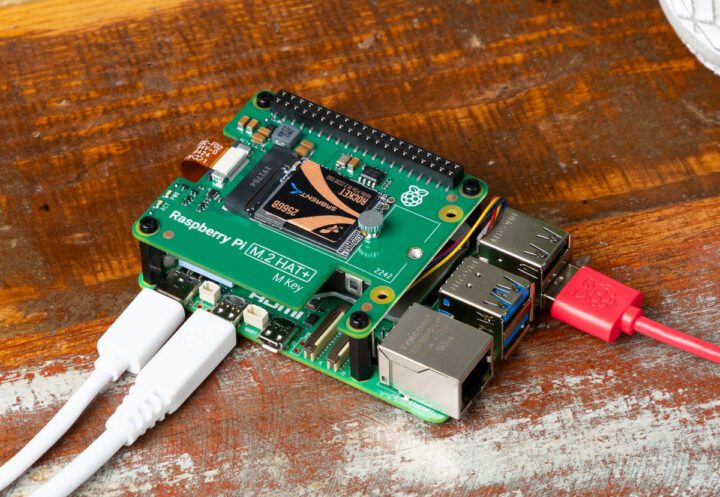 Raspberry Pi M2 HAT+ sur Raspberry Pi 5 Raspberry Pi M2 HAT+ sur Raspberry Pi 5