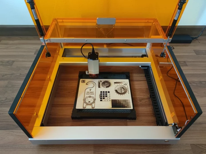 TOOCAA L2 couvercle ouvert TOOCAA L2 couvercle ouvert