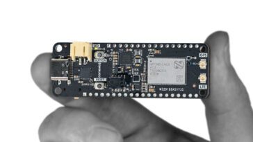 Conexio Stratus Pro nRF9161 IoT development kit