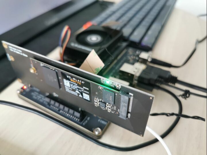 Test PCIe du support LattePanda mu lite