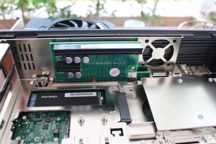 Carte riser PCIe pour ordinateur intégré Carte riser PCIe pour ordinateur intégré