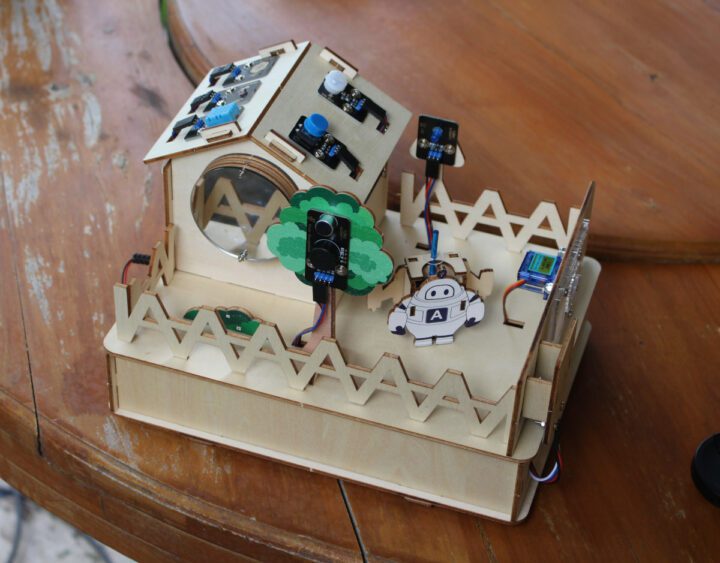 ACEBOTT QE007 Examen du kit de démarrage pour maison intelligente ESP32 ACEBOTT QE007 Examen du kit de démarrage pour maison intelligente ESP32