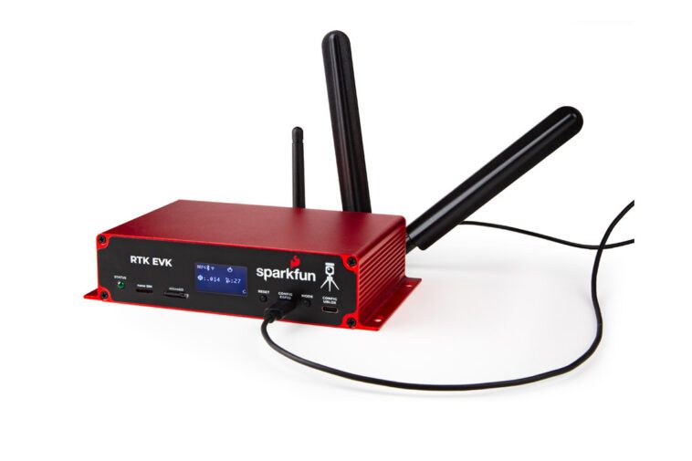 SparkFun RTK EVK propose un GNSS avec une précision centimétrique, le WiFi, le Bluetooth, la 4G LTE Cat 1 et une connectivité Ethernet 1 Sparkfun RTK EVK