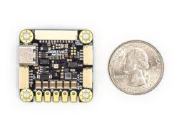 ODrive Micro est un contrôleur de moteur compact sans balais conçu pour les applications robotiques à espace restreint (Crowdfunding)