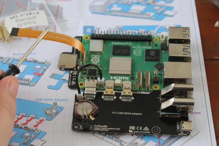 Raspberry Pi 5 Adaptateur HDMI pleine taille Prise pour carte MicroSD Batterie RTC Raspberry Pi 5 Adaptateur HDMI pleine taille Prise pour carte MicroSD Batterie RTC