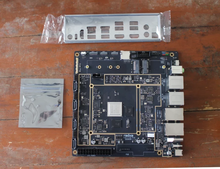 Carte mère mini-ITX Radxa ROCK 5 ITX RK3588