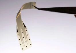 Graphene based brain implant electrodes