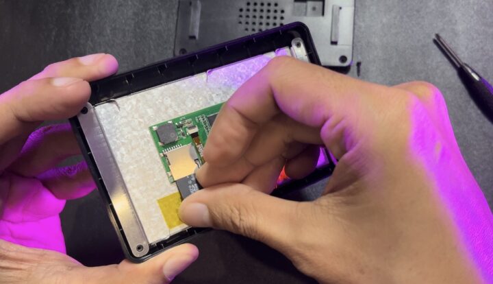 Kit de boîtier Twotrees pour SK1 Insérez la carte SD dans l'écran LCD