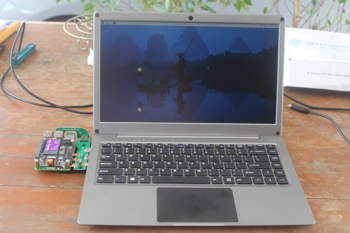 CrowView Note Raspberry Pi 5 Fonctionnement sur batterie CrowView Note Raspberry Pi 5 Fonctionnement sur batterie