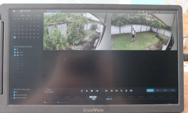 Scannez le code QR pour ajouter le NVR à votre téléphone mobile Scannez le code QR pour ajouter le NVR à votre téléphone mobile