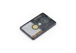 Le T1000-E Card Tracker est un tracker GPS fin de la taille d'une carte de crédit avec prise en charge Meshtastic