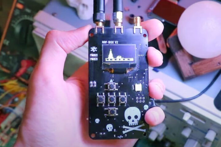 nRFBOX V2 ESP32 wireless hacking tool nRFBOX V2 ESP32 wireless hacking tool