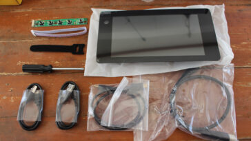 CrowVision 7-inch display