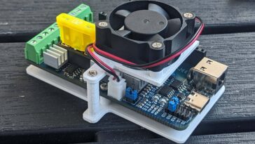 Le contrôleur LED YULC USB-C basé sur ESP32 est doté de deux entrées d'alimentation et prend en charge les micrologiciels WLED et ESPHome