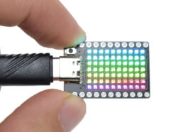 La carte Raspberry Pi RP2040, matériel open source Nova, est dotée d'une matrice de 70 LED RVB (financement participatif)