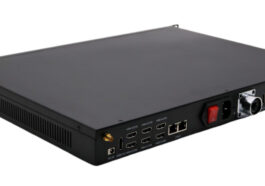 Le lecteur d'affichage numérique Mekotronics R58-HD-1U prend en charge 12 sorties HDMI et les murs vidéo utilisant trois SoC Rockchip RK3588