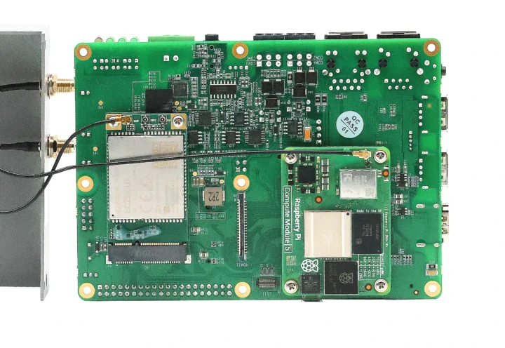 Module 4G LTE de la carte porteuse Raspberry Pi CM5