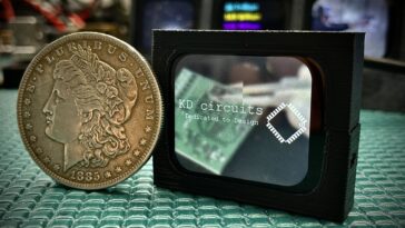 vPlayer touchscreen video display