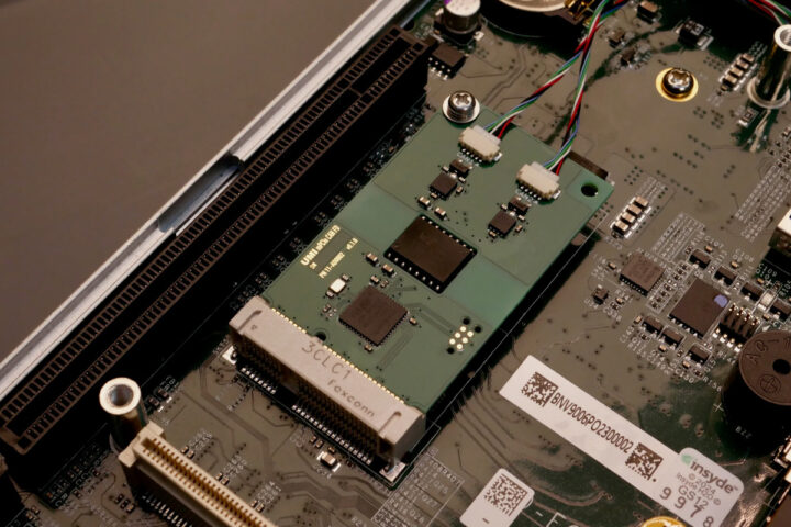 Adaptateur M.2 CAN FD sur un emplacement M.2