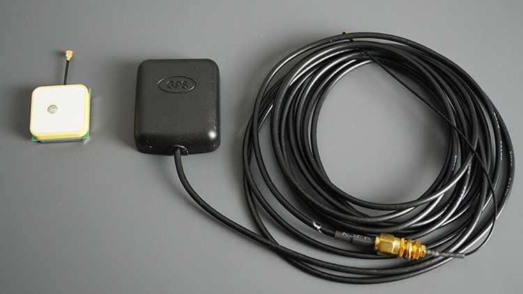 Module GPS ESP32 NEO-M8N: enregistreur et affichage sur Google Earth 4 Antennes pour les modules GPS