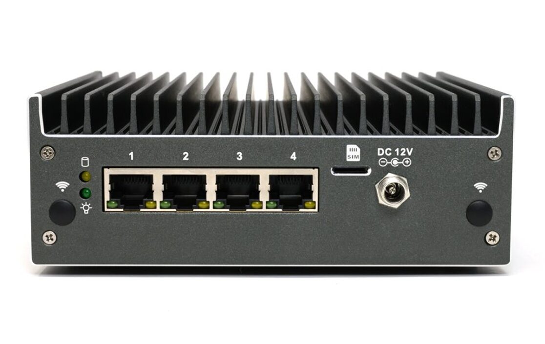 Vault Pro VP2430 A compact, fanless network appliance