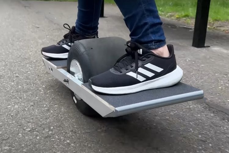 DIY One-Wheel Electric Board From Hoverboard