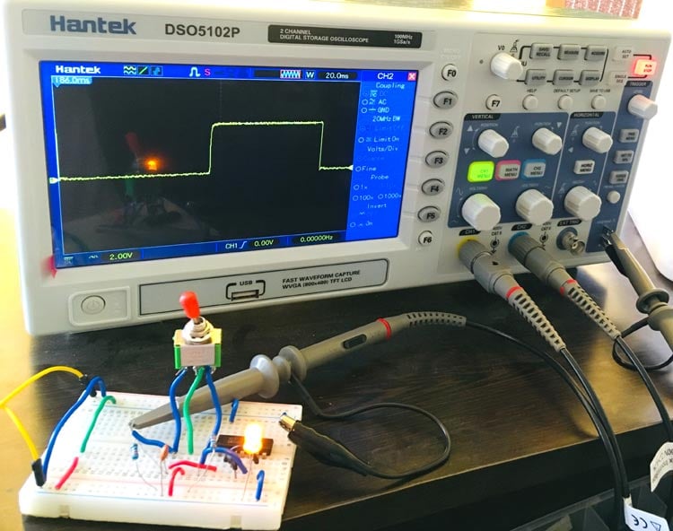   Qu'est-ce que le commutateur rebondisse et comment l'empêcher en utilisant le circuit de débouchement