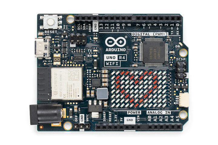 Arduino Uno R4 WiFi