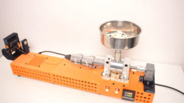 ExtrudeX machine recycle 3d printer filament