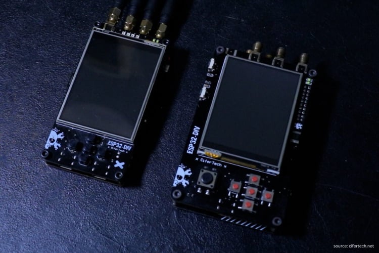 Comparaison entre ESP32-DIV-V2 et ESP32-DIV 