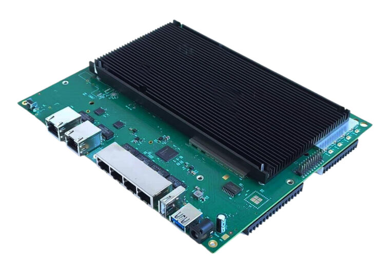 Carte de routeur Wi-Fi 7 Wallys DR5424 : Performances et spécifications avancées 1 Qualcomm IPQ5424 router SBC