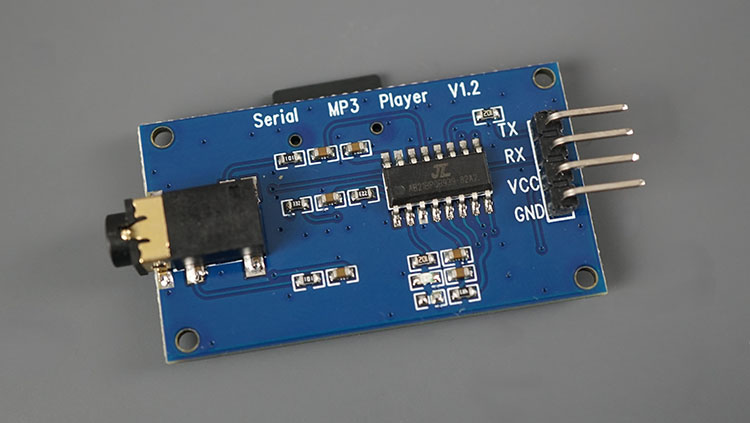 ESP32 avec lecteur MP3 YX5300/YX6300 (Arduino) 3 YX5300 YX6300 Lecteur MP3 Module série Brochage avant Prise casque