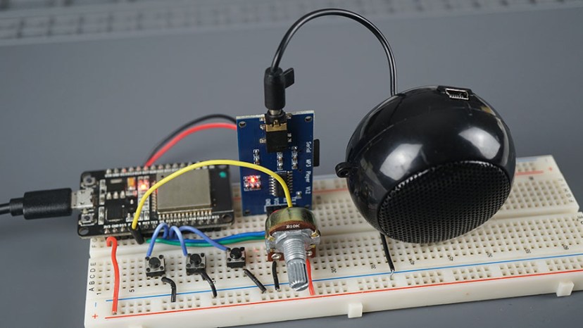 ESP32 avec lecteur MP3 YX5300/YX6300 (Arduino) 18 Lecteur MP3 ESP32 YX5300 YX6300 avec commandes par boutons Démonstration de circuit Arduino IDE