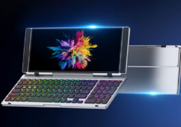 VitaLink keyboard with 4K touchscreen 1