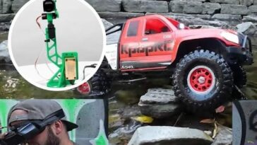 RC Jeep utilise un système de caméra servo-alimenté pour le POV True Driver 10 RC Jeep utilise un système de caméra servo-alimenté pour le POV True Driver