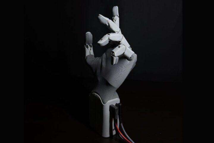 Gesture HW1 — Une main et un poignet robotisés de 10 DOF Gesture HW1 — Une main et un poignet robotisés de 10 DOF