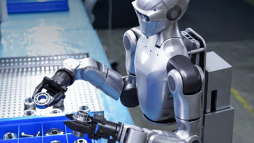 Unitree R1-A5 et R1-A7 : nouveaux robots humanoïdes à double bras avec mains adroites 3 Unitree R1-A7 dual-arm humanoid robot