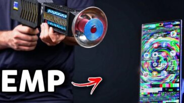À l'intérieur d'un générateur EMF DIY construit à partir de 12 000 tours de fil et d'un générateur Marx 3 DIY Homemade EMF Generator