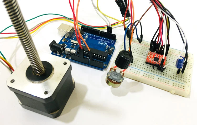 Contrôle du moteur pas à pas NEMA 17 avec Arduino et module de pilote pas à pas A4988 Contrôle du moteur pas à pas NEMA 17 avec Arduino et module de pilote pas à pas A4988