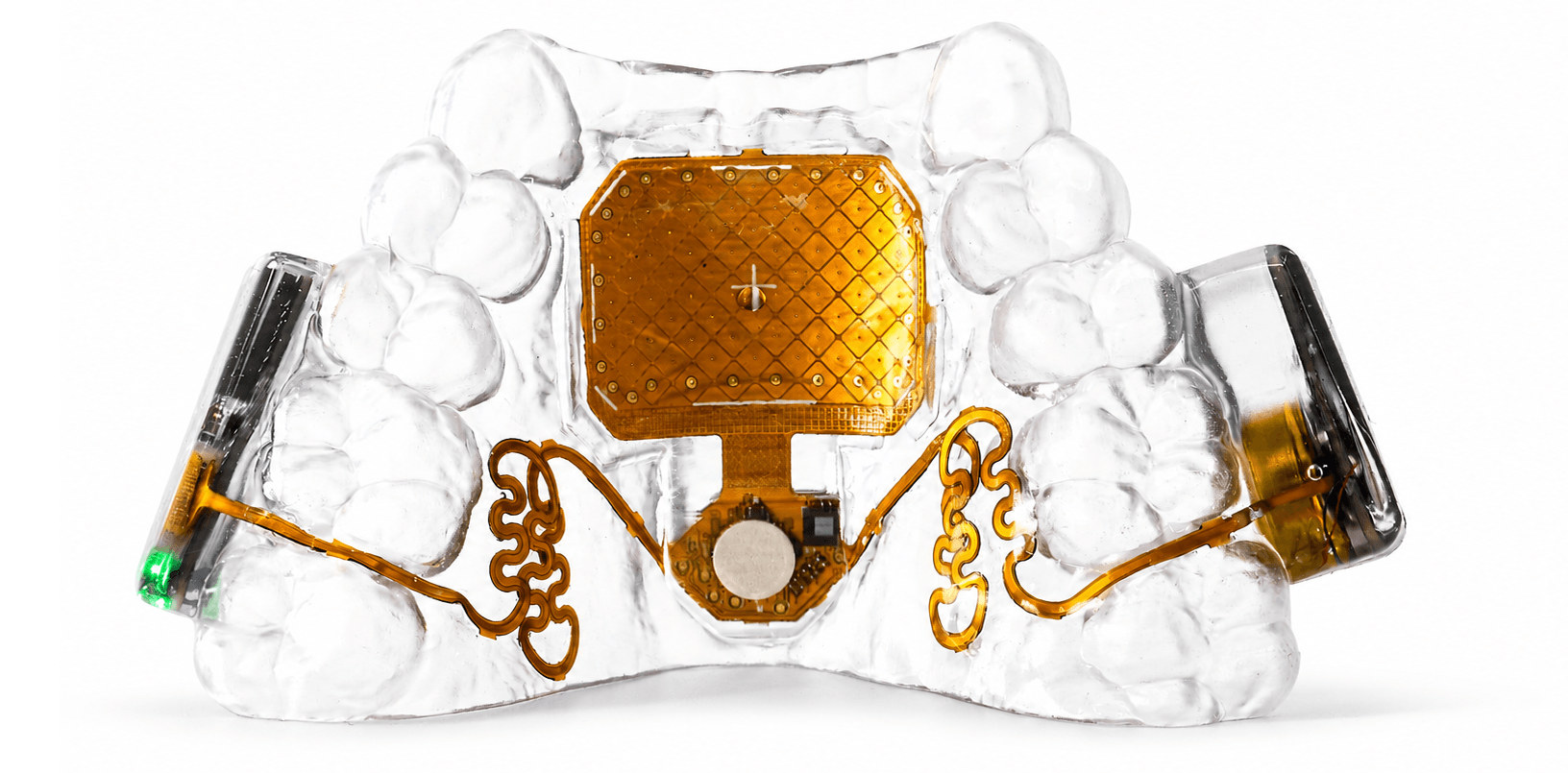 Augmental MouthPad : le pavé tactile contrôlé par la langue pour une accessibilité accrue 59 Augmental Mouthpad