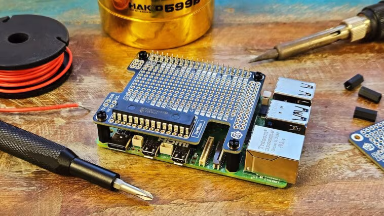 ProtoMate/PerfMate : guide d'assemblage des accessoires pour Raspberry Pi 1 ProtoMate/PerfMate for Raspberry Pi Assembly Guide
